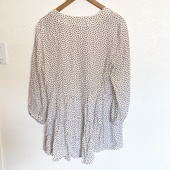 Sundance White High Low Printed Flowy Tunic Blouse - Picture 9 of 12